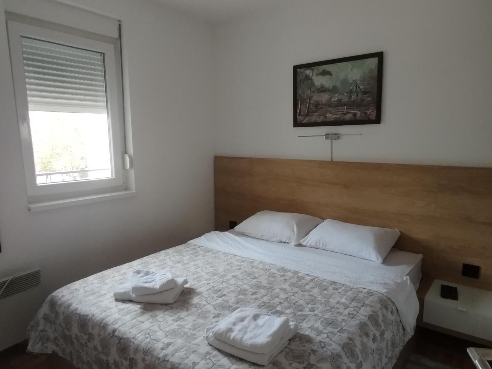 Cvetkovic Lux Аpartmani & Free Garaza Apartment Vrnjacka Banja Ruang foto