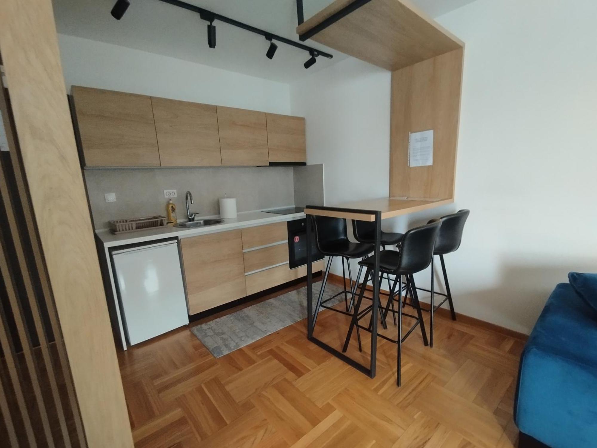 Cvetkovic Lux Аpartmani & Free Garaza Apartment Vrnjacka Banja Ruang foto