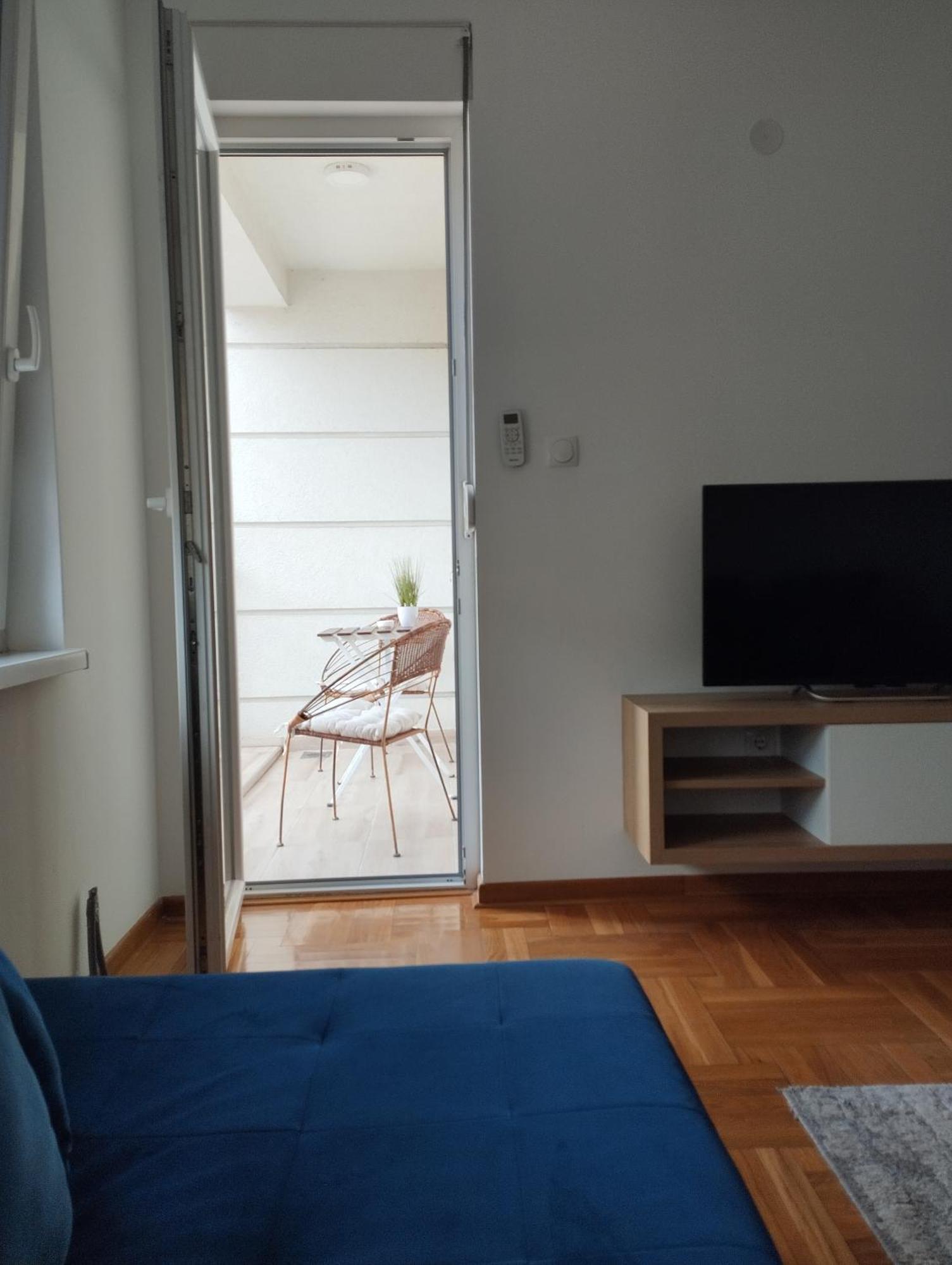 Cvetkovic Lux Аpartmani & Free Garaza Apartment Vrnjacka Banja Bagian luar foto