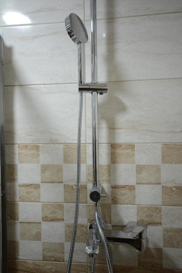 Cvetkovic Lux Аpartmani & Free Garaza Apartment Vrnjacka Banja Bagian luar foto